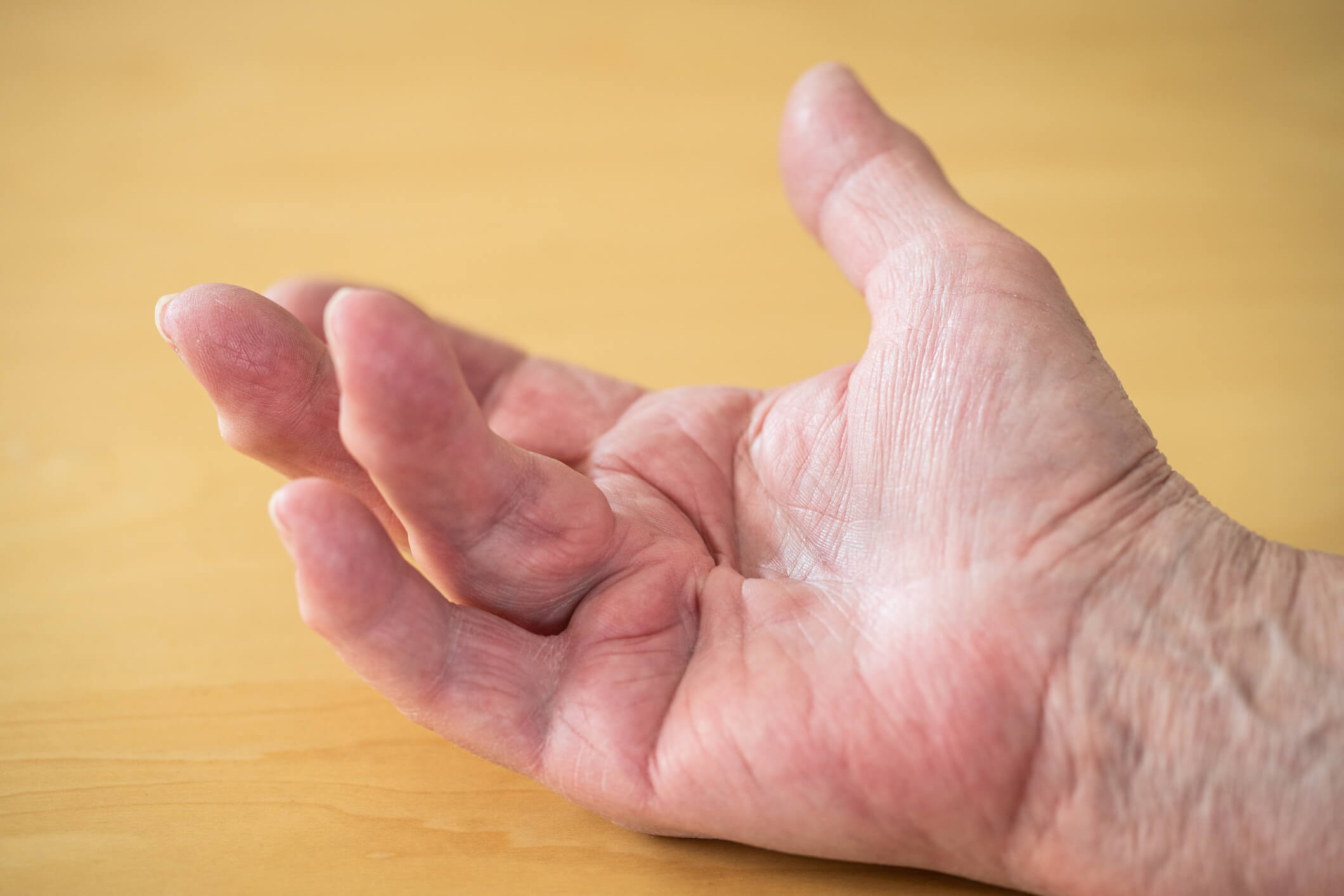 What Causes Involuntary Muscle Spasms In Fingers