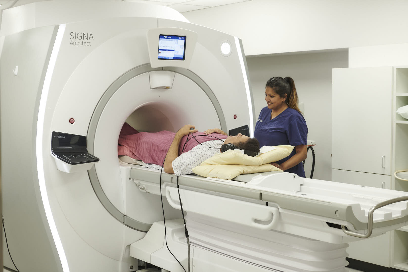 hvid fysisk Politibetjent Magnetic Resonance Angiogram (MRA) | Artery Test | OneWelbeck